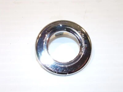 Bisel base antena Mopar 1974-89 3501289 OEM Dodge Chrysler Plymouth 75 76 77  Foto 1 de 3