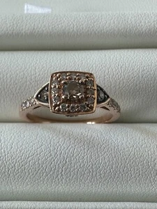 Genuine Levian lady's 14k rose gold & diamond ring - Picture 1 of 2
