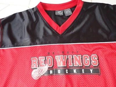 Camiseta deportiva de hockey Active Basics para hombre Red Wings roja y azul talla XL nueva sin etiquetas Foto 1 de 4