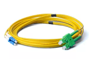 CONBIC® 15m LC UPC-SC APC cable de conexión dúplex OS2 9/125 3mm fibra óptica amarillo - Imagen 1 de 5