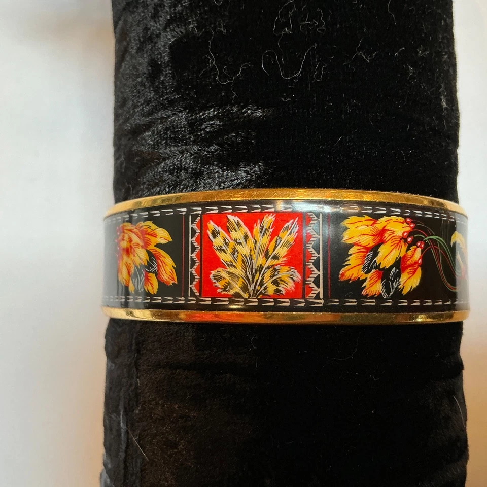 Brazalete Brazalete Ancho HERMES Esmalte PM 65 Borde Dorado, BRASIL Negro y Dorado Foto 1 de 4