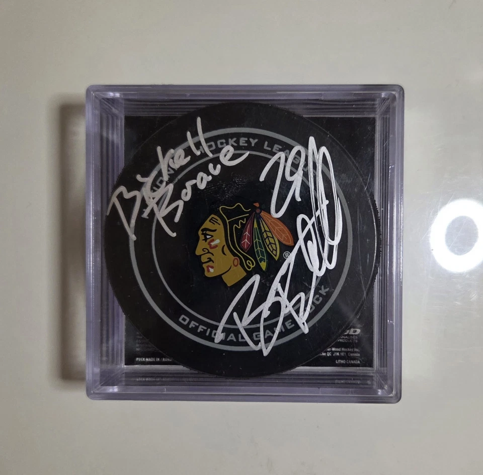 Juego Oficial Firmado Bryan Bickell Puck Bickell Brave Chicago Blackhawks  Foto 1 de 1