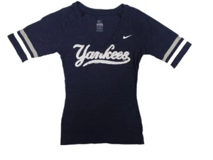 Vintage Nike New York Yankees Women's V-Neck Script T-Shirt - Picture 1 of 2
