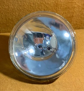 CarQuest Sealed Beam 12 Volts Signal Spot Light - Part No: 4636 - NEW - Picture 1 of 4