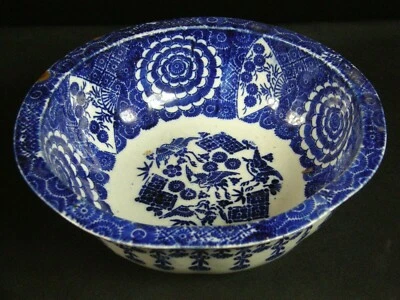 Antiguo cuenco cargador de porcelana japonés azul blanco Meiji Edo  Foto 1 de 4