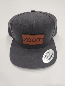 ZOOM Cap Mütze Erwachsene Herren verstellbar Druckknopflasche flacher Schirm - Bild 1 von 3