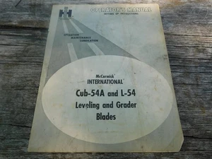 Original International Harvester IH Cub-54A L-54 Leveling Blades Sales Brochure - Picture 1 of 3