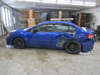 Caja de fusibles motor SUBARU WRX 15 16 17 18 19 20 21 Foto 1 de 4