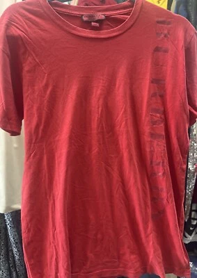 Camiseta deportiva Burberry color rojo talla M Foto 1 de 4