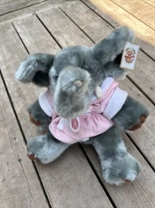 The Bear Factory 15" grauer Elefant Plüschtier super Stofftier mit rosa Robe Etikett - Bild 1 von 7