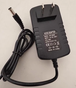 SPF-0902B 9V 2A 5.5*2.5 Charger Transformer - Zdjęcie 1 z 1