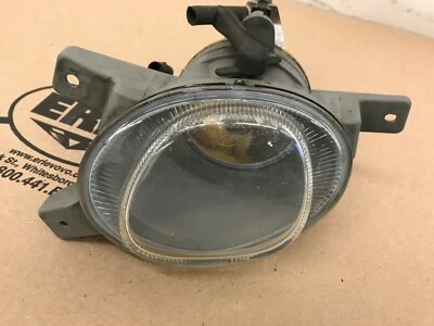 Правый передний противотуманный фонарь в сборе для Volvo XC70 V70XC 01–07 9190905 - Изображение 1 из 4