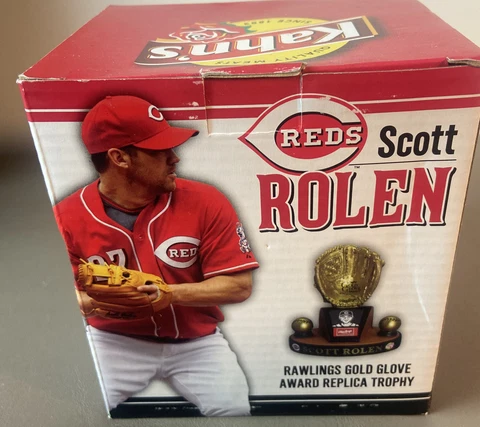 Scott Rolen Cincinnati Reds (HOF) Rawlings Gold Glove Award Replica Trophy Cover