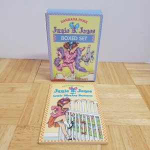 Junie B. Jones Boxed Set (Books 9-16) + #2 - Paperback By Barbara Park - GOOD - Picture 1 of 8