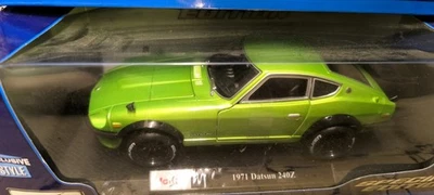 Model Car Datsun 240Z road Matallic Green body Maisto 31170 Diecast 1:18th scale - Image 1 of 3
