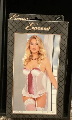 Juego de corsé y tanga Exposed By Magic Silk Ever After Foto 1 de 2