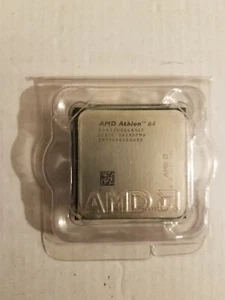 AMD Athlon 64 3700 1M L2 Cache 2.2 GHz Socket 939 CPU ADA3700DKA5CF - Picture 1 of 4