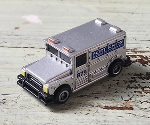 Camión de servicio de auto blindado Fort Knox Security Company (1997) casi nuevo Micro Machines - Imagen 1 de 6