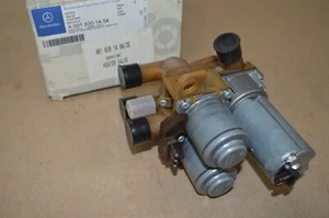 MERCEDES W140 ELECTROMAGNETIC HEATER CONTROL VALVE A0018301484 - Picture 1 of 6