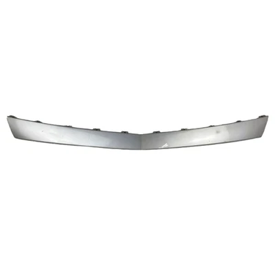 Parachoques delantero moldeado central inferior OEM 2019-2025 Chevrolet Blazer LT 84383258 Foto 1 de 4