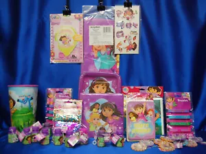 Dora & Friends Set # 16- 2 Plates Napkins Tablecover Invites Balloon Bracelets - Picture 1 of 9