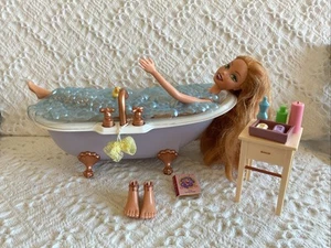 Barbie My Scene Kenzie Getting Ready In My Tub 2003 - Picture 1 of 24