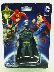 New DC Comics Batman Keychain Figurine Sealed - Bruce Wayne Batman Keychain - Picture 1 of 4