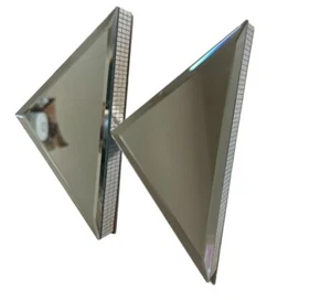 SET 2 ELEVADORES DE ESPEJO BISELADOS triangulares con soporte de exhibición plateado elevadores de espejo - Imagen 1 de 4