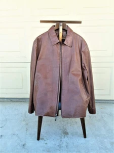 Lot (4) - Leather Jackets: Andrew Marc, Eddie Bauer, Claiborne, Columbia - Picture 1 of 15