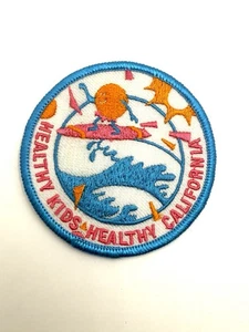 Vintage    Healthy Kids Healthy California Patch Surfing Waves Ocean - Picture 1 of 4