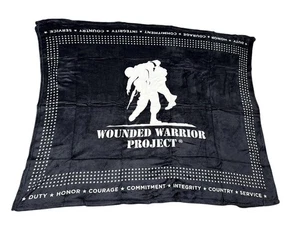 Manta Wounded Warrior Project 45 X 52" Negra Coraje Honor Integridad - Imagen 1 de 5