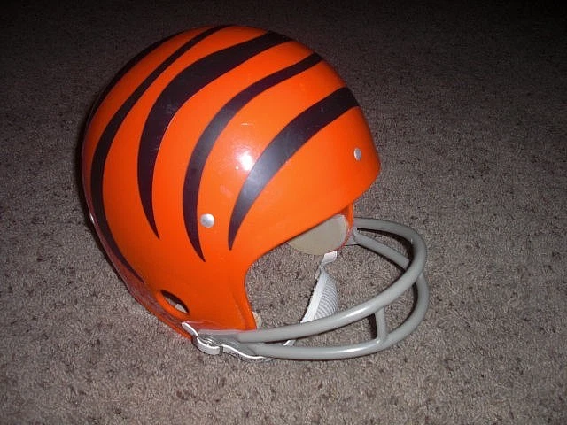 CASCO DE FÚTBOL AMERICANO ACOLCHADO L Rawlings adulto Rawlings de colección de los años 80 ¡Afilado! Foto 1 de 4