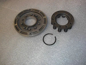 Pistón de embrague directo transmisión AODE 4R70W 4R75E con retenedor 1992-UP - Imagen 1 de 1