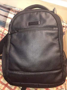 14x17"x8" Black Kenneth Cole Reaction Backpack Travel Pack Bag Baggage Carrier - Picture 1 of 12