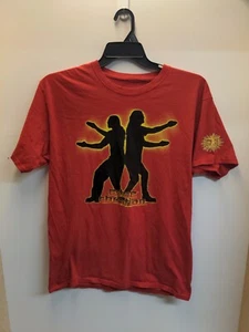 RARE Edge and Christian WWE Official Red Pose Shirt Pose-Itively Awesome - Large - Picture 1 of 10