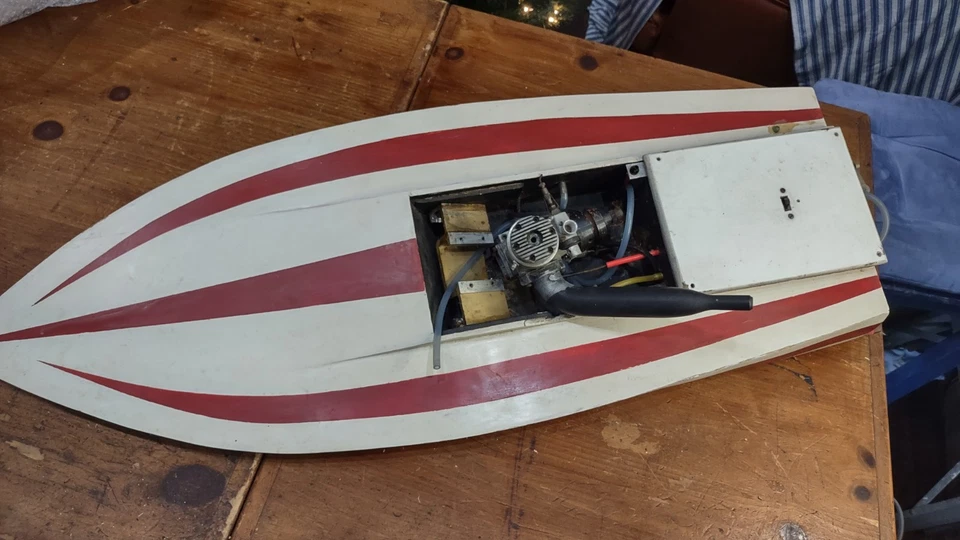 Barco Nitro RC piezas antiguas o restauración  Foto 1 de 4