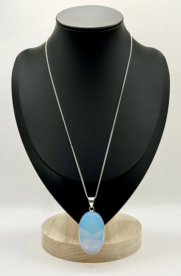 "Collar colgante de vidrio opalita iridiscente azul opalescente fuego 18""" Foto 1 de 4