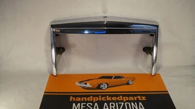 1985-1989 LINCOLN TOWN CAR FRONT CHROME OEM GRILLE SURROUND - Image 1 of 4