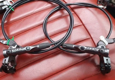 Set freni Shimano XTR M9000 'Race' in magnesio BL-M9000 & BR-M9000 *RICONDIZIONATO* OTTIME CONDIZIONI  - Immagine 1 di 4