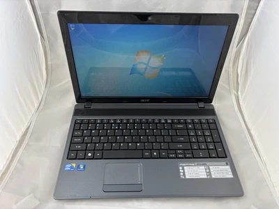 Acer Aspire 5733 Laptop Intel Core i3-M370 @ 2,40GHz 2GB 320GB Win 7 - Bild 1 von 4