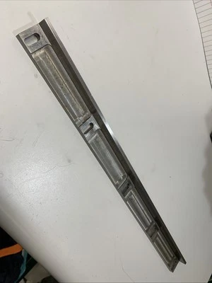 "Carril trasero para mandril amoladora de superficie magnético de 18"""  Foto 1 de 4