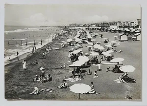 18233 1749 Cartolina - Roma - Ostia Lido - spiaggia - VG 1960 - Imagen 1 de 2