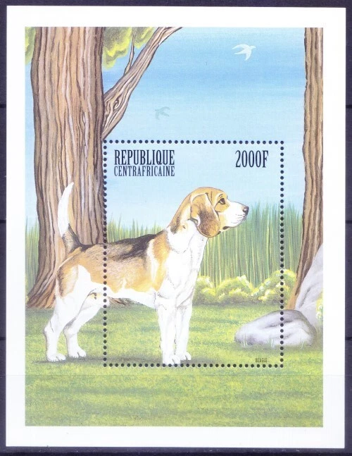 Central African Republic 1999 MNH MS, Beagle Family dogs, pets - Image 1 of 1