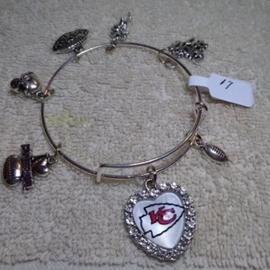 Kansas City Chiefs NFL Custom Expandable Charm Bracelet NEW - Picture 1 of 1