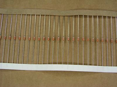 S00164A (100 件胶带) 1N5230B Zener 二极管 4.7 伏 500 MW DO-35 玻璃盒 — 第 1/3 张图片