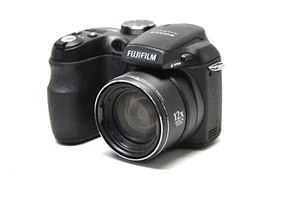 FujiFilm FinePix S1000FD 10MP 12x Zoom, Used but Unused Plus Travel Case/charger - Picture 1 of 9