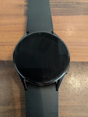 Samsung Galaxy Watch 4 40mm Aluminium Black GPS Bluetooth Smartwatch - Image 1 of 4