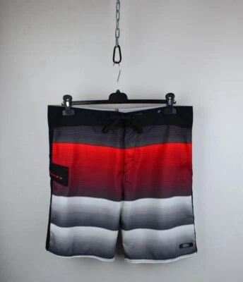 Oakley Shorts Surfing Multicolour size 34/L - Image 1 of 4