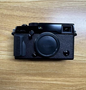 Fujifilm Fuji X-Pro2 24.3MP Mirrorless Digital Camera Body 9 new - 95 new - Picture 1 of 10