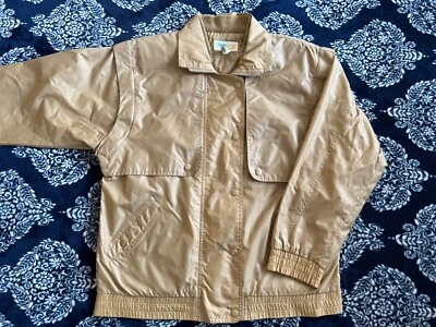 IZOD Abrigo Rompevientos Bombardero Sólido Chaqueta Café Corredor (Mujer MEDIANO) Caqui Tostado Foto 1 de 4